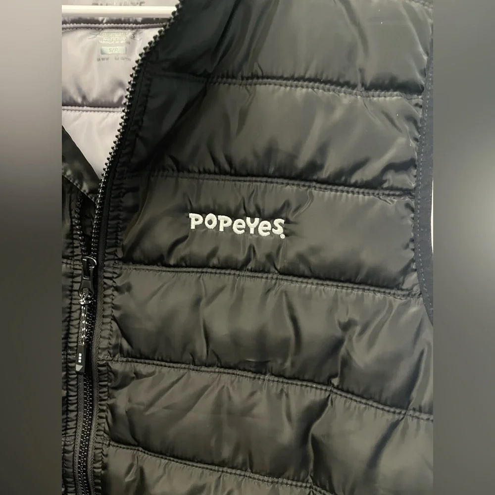 Elevate Men's Mercer POPEYES Logo Insulated Black Puffer Zippered Vest Small